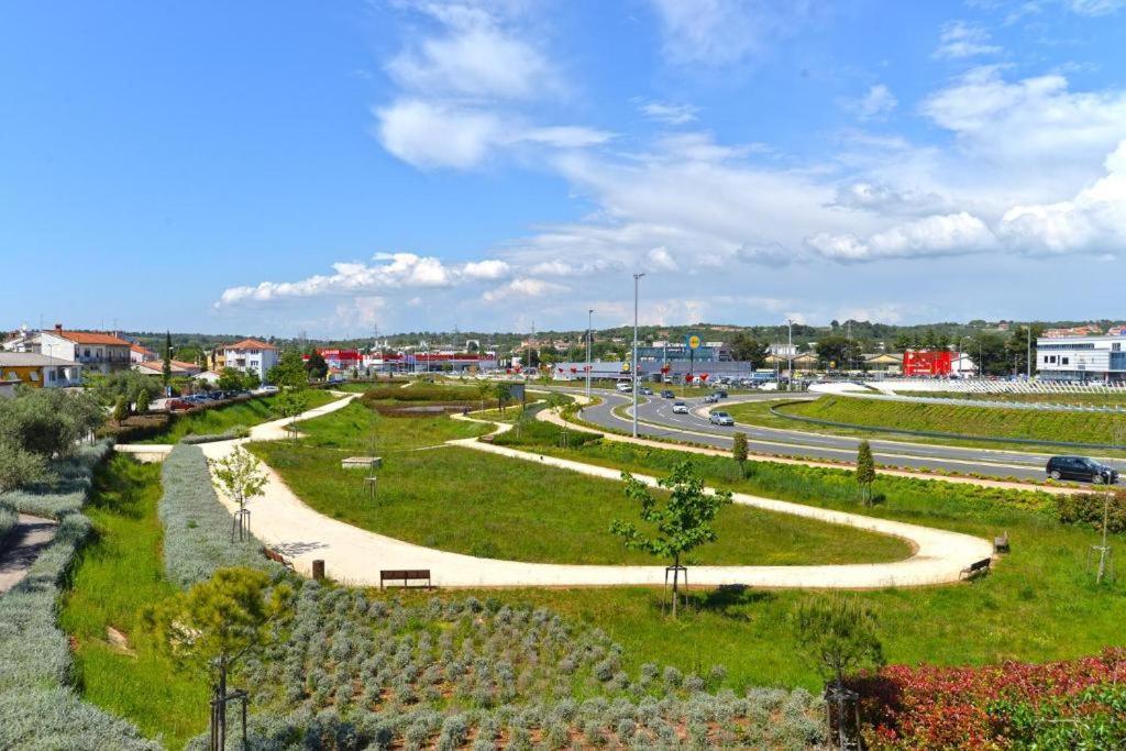 Apartman Eda พูลา ภายนอก รูปภาพ